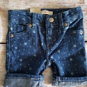 Levi's Bermuda Girl's Shorts Medium Wash with Hearts Size 2t    3xHP🎉